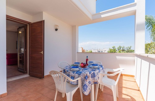 Sant'Isidoro Apartment | Villa Cieloazzurro - Mono A by BarbarHouse
