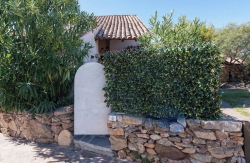 Baia Caddinas House | Villa Cleopatra - Elegance and Relaxation at Two Steps from the Sea of Baia Caddinas
