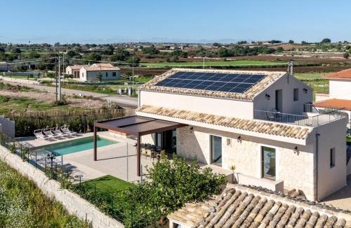 Modica Villa | Villa Colombo - IsulaTravel