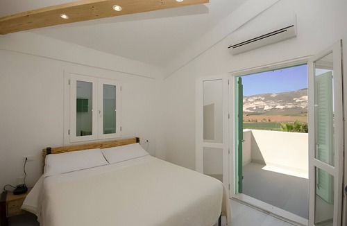 Buseto Palizzolo Villa | Villa Degli Alberi with Garden, Private Terrace, Wi-Fi and Air Conditioning