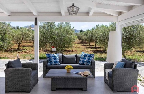Partinico Villa | VILLA DEGLI ULIVI BEAUTIFUL VILLA SURROUNDED BY GREENERY PARTINICO, PA, SICILY