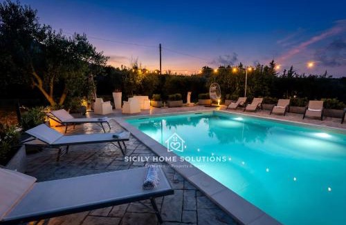 Partinico Villa | Villa degli Ulivi con Piscina salata By Sicily Home Solutions