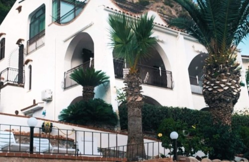 Capo Zafferano Apartment | Villa del Golfo Sea view apartment with shared swimming pool