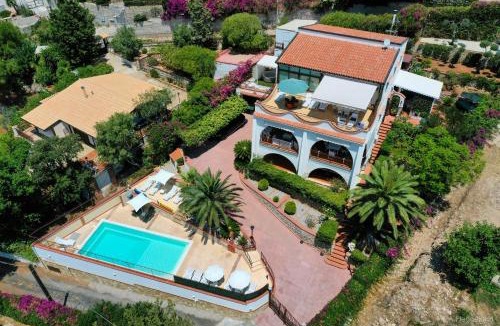 Capo Zafferano Apartment | Villa del Golfo Urio with swimming pool shared by the two apartments it is essential to have a car