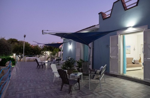 Mazara del Vallo Villa | Villa del Marinaio - apartment in villa with all amenities 10 min from the sea
