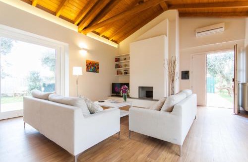 Terrasini Villa | Villa dell'Ulivo - by DomuSicily