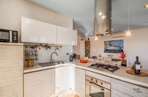 Alcamo Villa | Villa DellAlbero: Privacy, Relax and Unique Pool