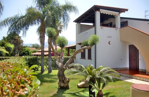 Piana Calzata Villa | Villa Deluxe with veranda close to the sea