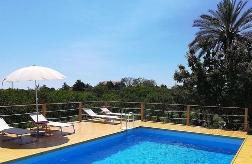 Archi House | Villa Dianto, fully refundable with voucher*: A welcoming two-story apartment that is part of an ancient country house surrounded by a citrus garden, with Free WI-FI.