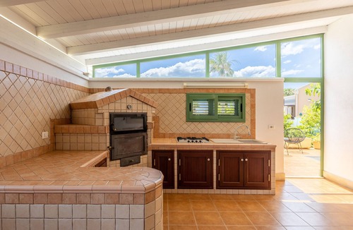 Grottelle Villa | Villa 'Distefano' with Private Garden, Wi-Fi and Air Conditioning