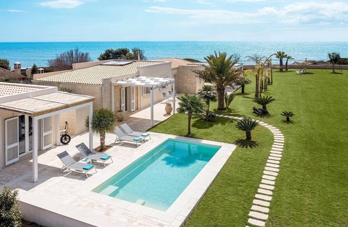Santa Maria del Focallo Villa | Villa Doddi with swimming pool - My Rental Homes