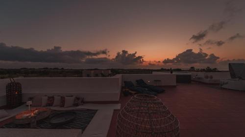 Favignana Villa | Villa Elisa, jacuzzi & sunset terrace