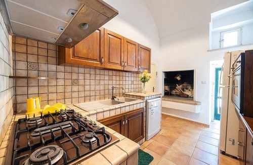 Melissano Villa | Villa Ella: A characteristic and welcoming two-story villa situated in a quiet location, a few minutes from the town center, with Free WI-FI.