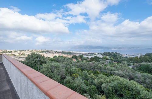 Capo Peloro Villa | Villa Emy with Sea View, Garden and Wi-Fi