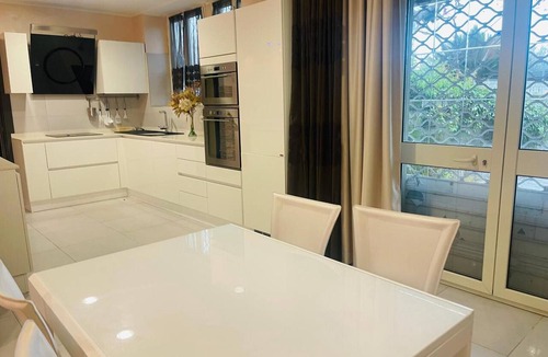 Ciampino Villa | Villa 'Ennio' with Private Pool, Wi-Fi and Air Conditioning