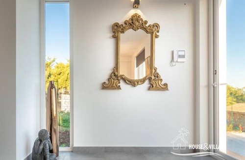 Avola Villa | Villa Eremita - Two Bedroom Villa, Sleeps 4