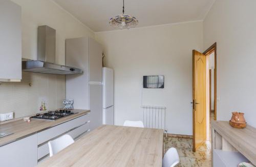 Belpasso Apartment | Villa Etna Pool & Seaview by Wonderful Italy