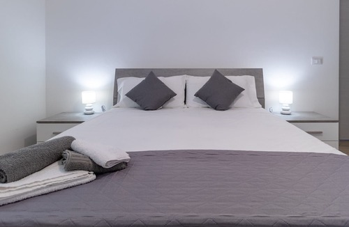 Granelli Villa | Villa "Flamingo" with Private Terrace, A/C & Wi-Fi