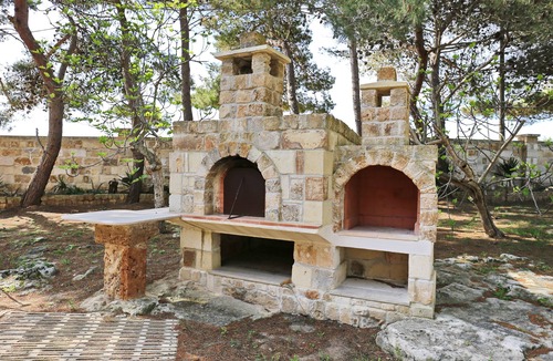 San Pietro in Bevagna Villa | Villa for 8 people in the middle of a tree-covered park of 7000m2