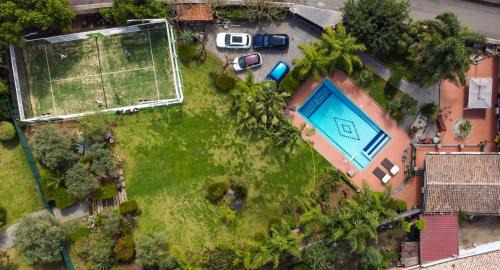 Aci Sant'Antonio Villa | Villa Gialla - Private padel court