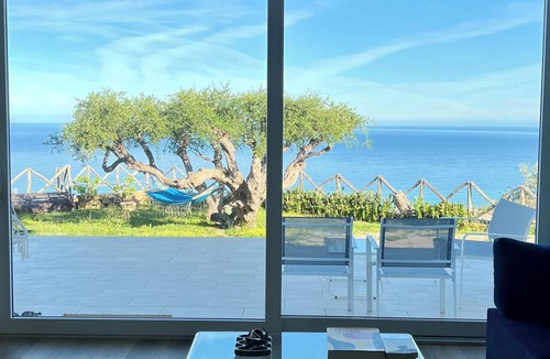 Capo d'Orlando Villa | Villa Giardino Degli Ulivi a 10 Minuti dal Mare di Capo D'orlando