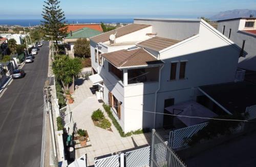Alcamo Villa | Villa Girasole