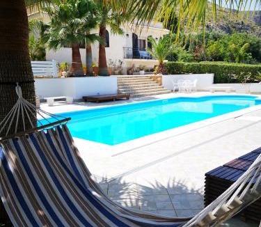 Bonagia House | Villa Girolama Bellissima villa con Piscina alle pendici di Erice e vista Monte Cofano