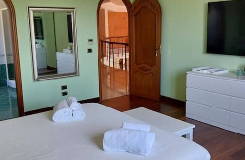 Tiche Bed & Breakfast | Villa Giulia - Heart of Palm
