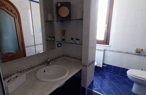 Tiche Bed & Breakfast | Villa Giulia - Sea Wave
