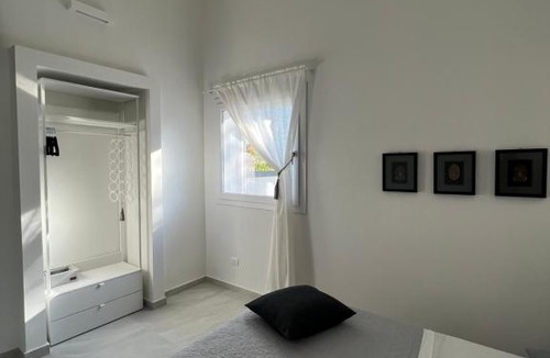 Fontane Bianche Villa | Villa Giuliana Luxury Home: piscina, solarium, barbecue. A pochi passi dal mare