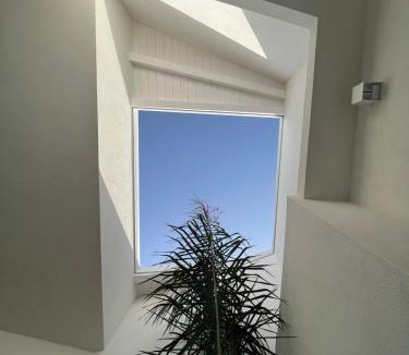 Fontane Bianche Villa | Villa Giuliana Luxury Home: piscina, solarium, barbecue. A pochi passi dal mare