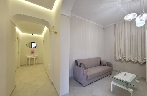 Pompei Villa | Villa Grazia Pompei is 10 minutes from the archaeological sites.