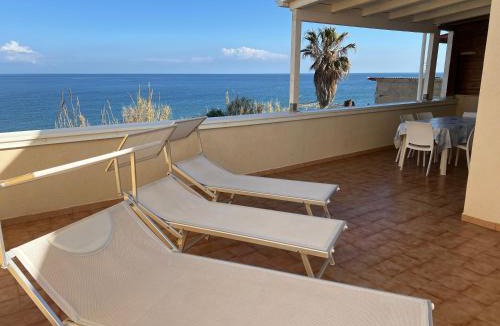Ficarazzi Apartment | VILLA HEMINGWAY - LA Casa di Alessia e La Casa di Leonardo - Fronte mare