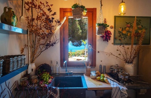 Cefalu Villa | VILLA HOLIDAY RENTAL WITH PRIVATE POOL BY THE SEA, CEFALù SICILY ITALY