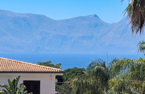 Citta del Mare Villa | Villa Hope a stone's throw from the sea