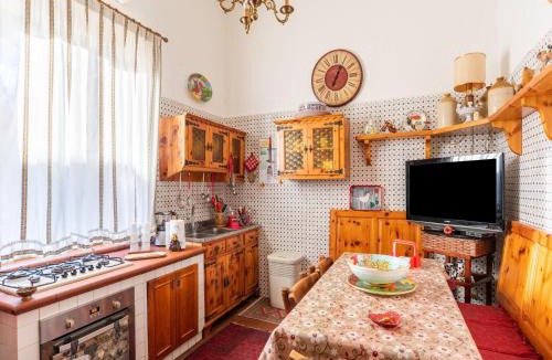 Assoro House | Villa in Enna with Pool near Sicily Outlet