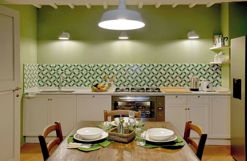 Chiusdino Villa | Villa in Frosini with 6 bedrooms sleeps 12
