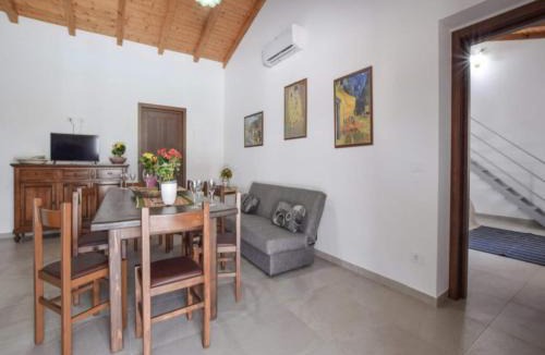 Gaggi Villa | Villa in Gaggi with Pool near Mount Etna