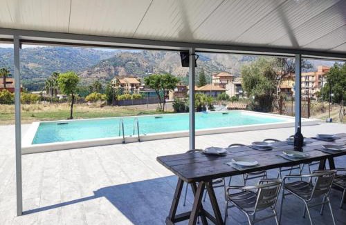 Gaggi Villa | Villa in Gaggi with Pool near Mount Etna