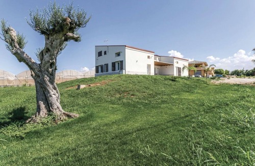Ragusa Villa | Villa in Marina Di Ragusa with 5 bedrooms sleeps 13