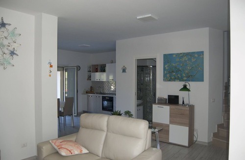 Pizzo Villa | Villa in Pizzo with 3 bedrooms sleeps 5