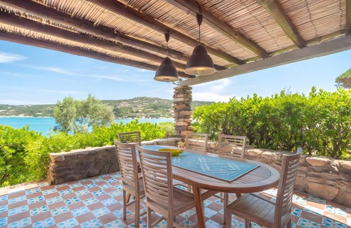 Tiriddo Villa | Villa 'Incanto Cala Girgolu' with Sea View, Wi-Fi and Air Conditioning