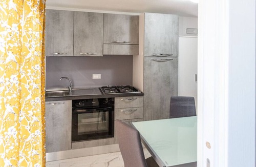 Sant'Agata di Militello Apartment | Villa Nebros - Monolocale con terrazza
