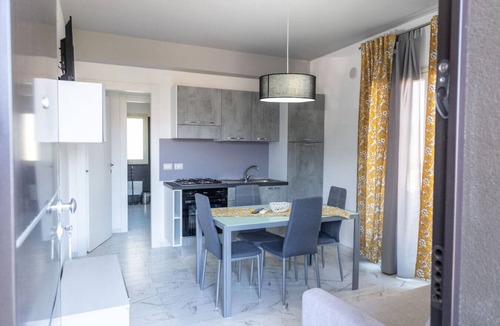 Sant'Agata di Militello Apartment | Villa Nebros - Appartamento con cortile privato