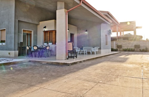 Santa Maria del Focallo Villa | Villa Linda