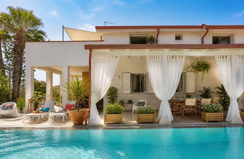 Santa Maria del Focallo Villa | Villa Zamia SicilyMyHome
