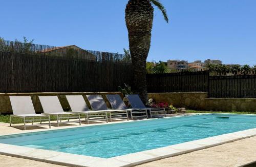 Cava dʼAliga Villa | Villa Lùmea