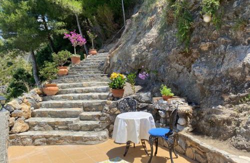 San Nicola Arcella House | Villa La Petra - Hotel boutique