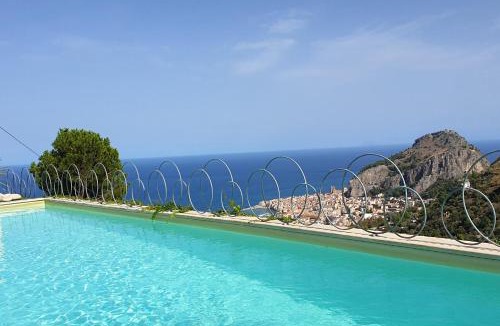 Cefalu Villa | Villa la Vista - by Vacation Service