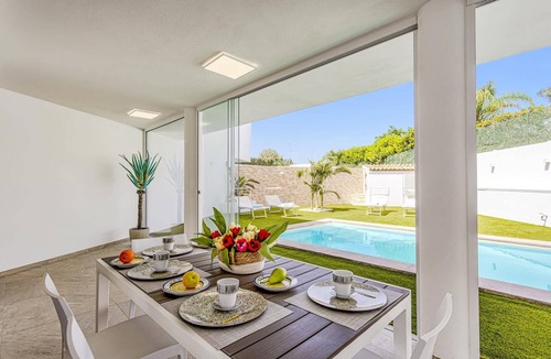 Marina di Ragusa Villa | Villa Laire by Villa Plus